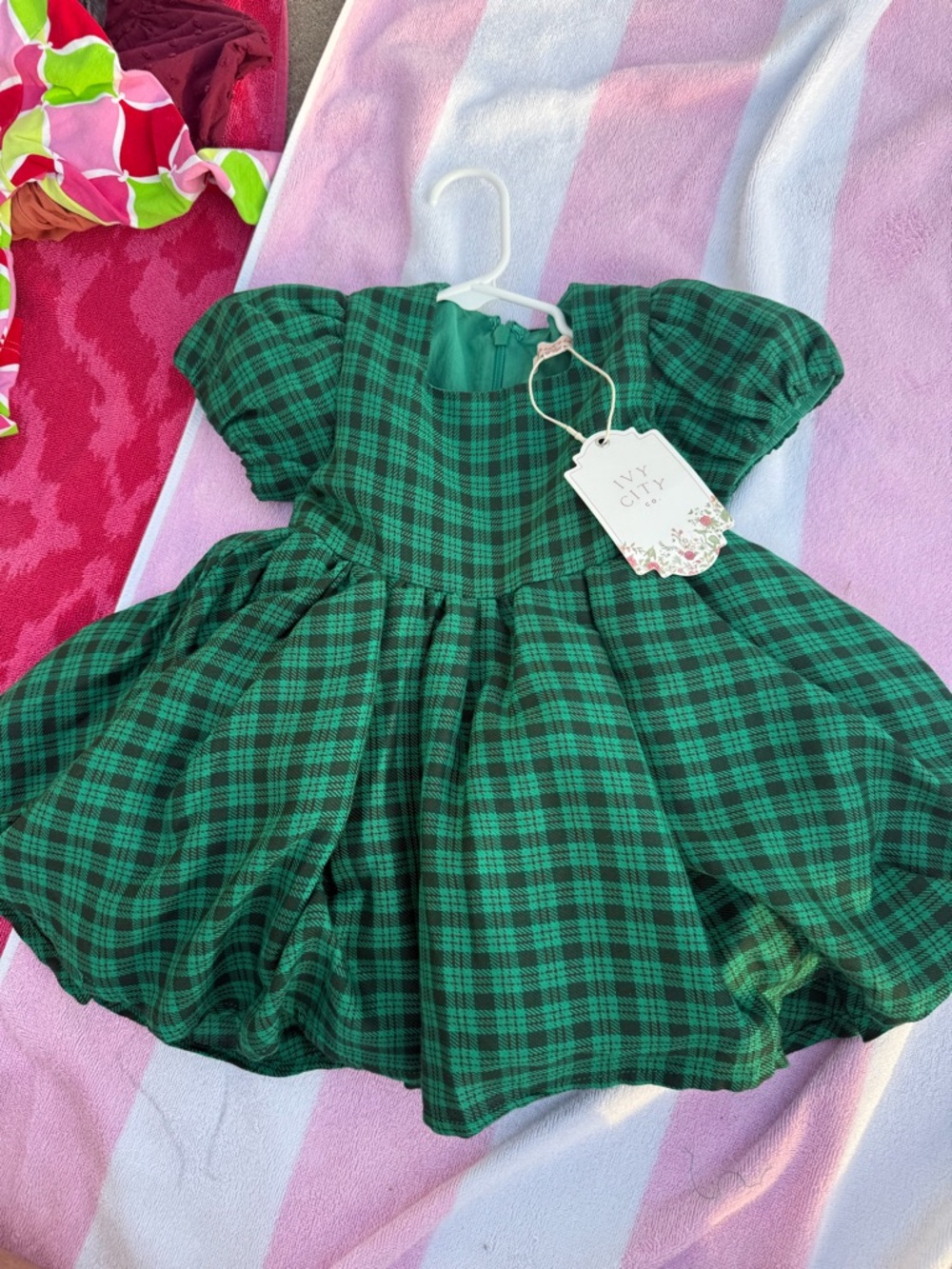 Ivy City Green Plaid Puff Sleeve cupcake Dress